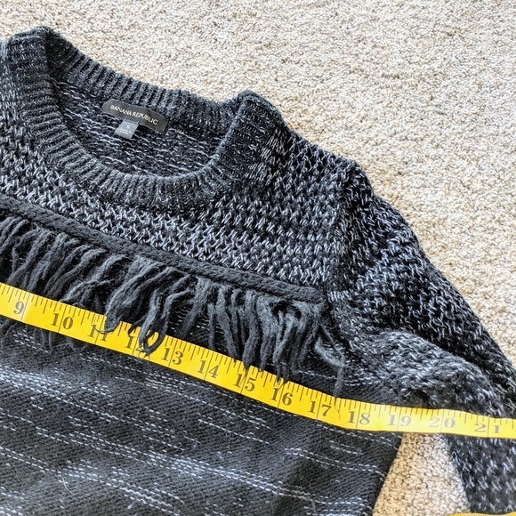 ⭐Marled Black Knit Banana Republic Fringe Sweater SMALL⭐ - Picture 7 of 7